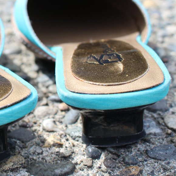 Play House Blue Flower Embellished Kitten Heels - Picture 9 of 11